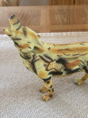 Westland "Call of the Wolf" Figurine